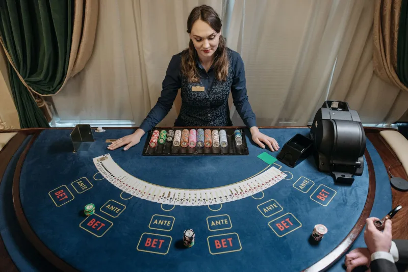 That One Card the Dealer Shows You Is Worth More Than You Think